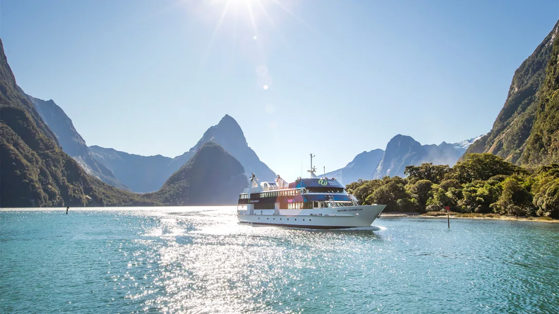 GPT Milford Sound Scenic Lunch Cruise 6