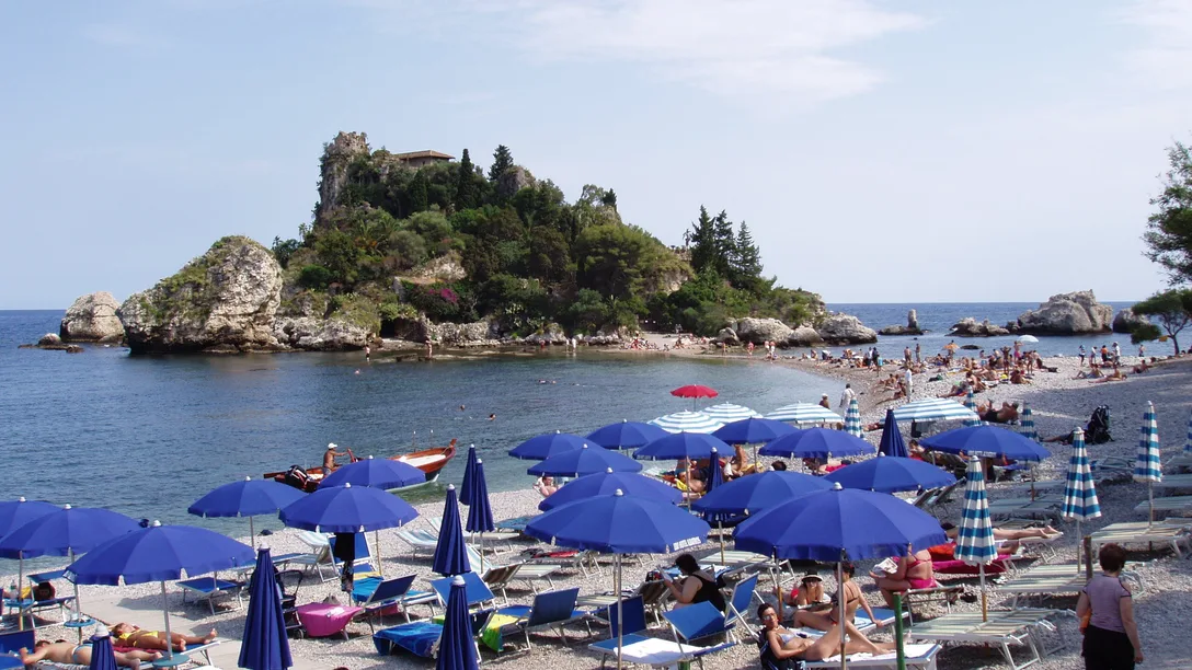 Taormina Isola Bella Front Cover2jpg