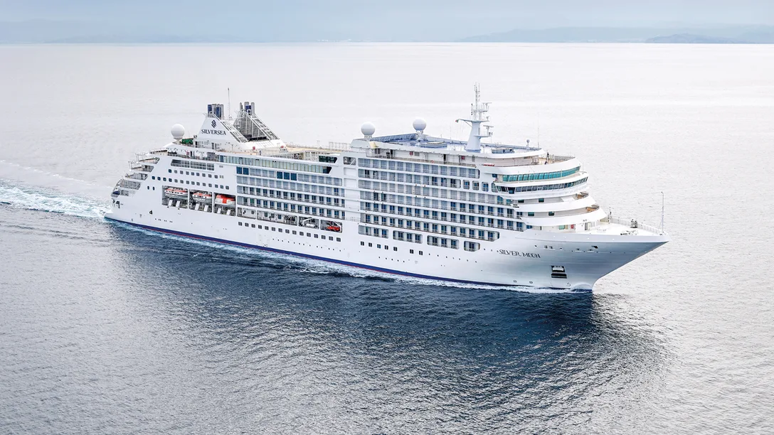 EMBARK SILVERSEA MOON Itinerary Image 1000 x 751px