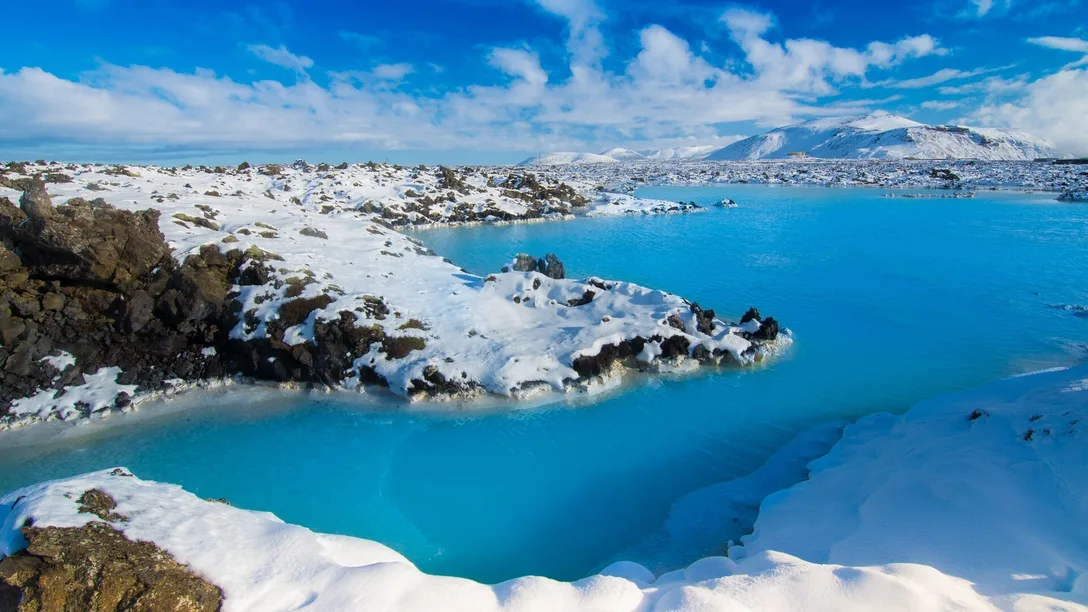 Large Blue Lagoon 952845212