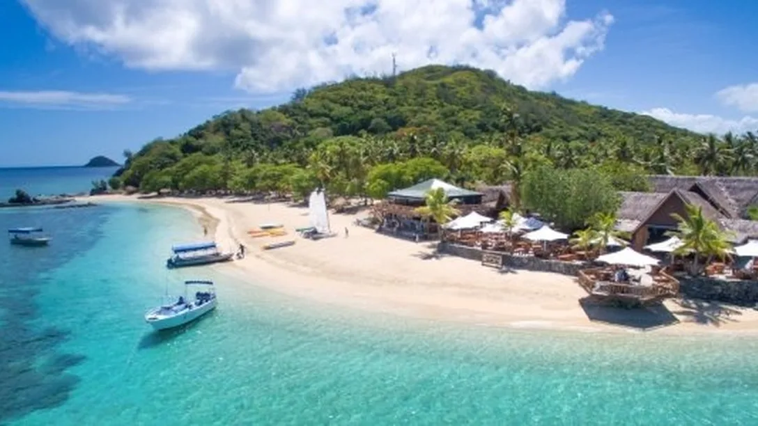 Castaway Island aerial 5 22 1100x500