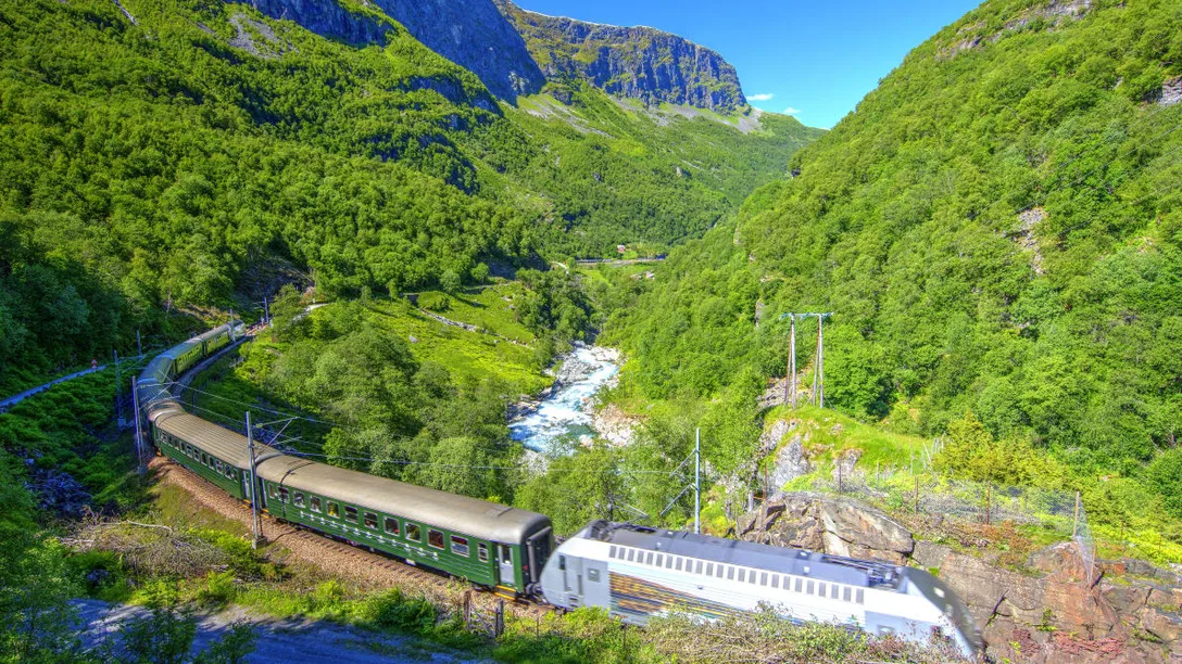 Flam railway tile