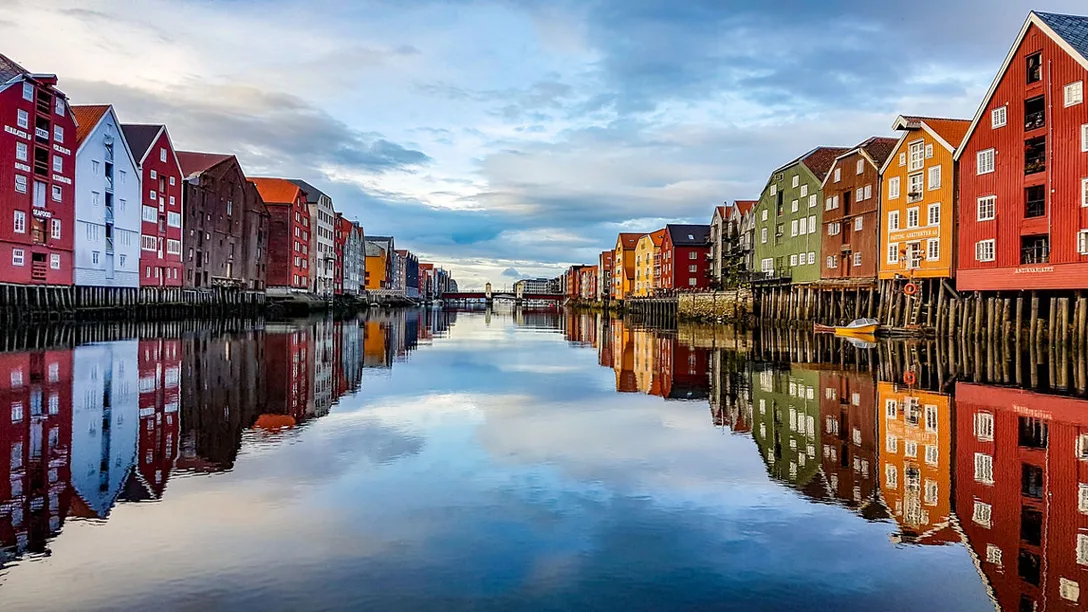 Trondheim norway traditional architecture 116x9