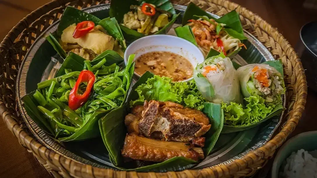 Intrepid Premium Vietnam Cambodia