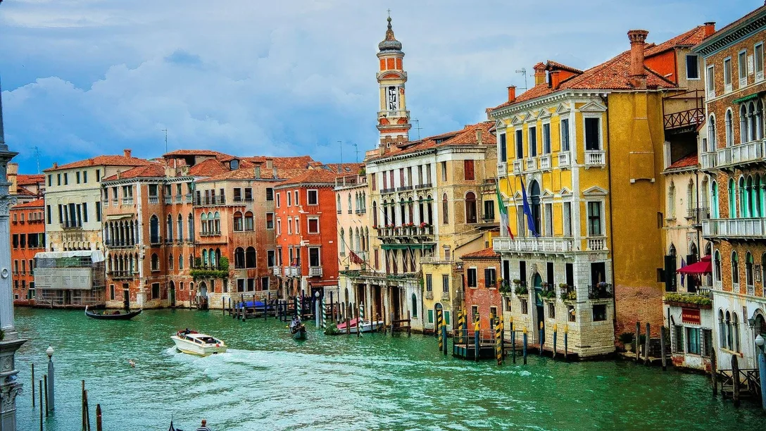 Venice-canals-Italy